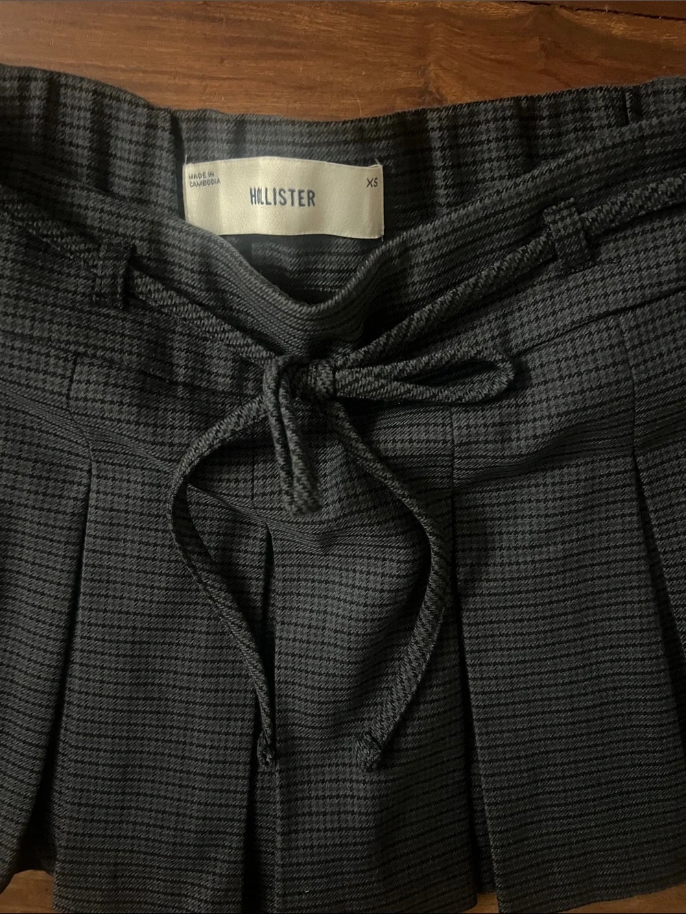 Zara girl’s Pleated Mini Skirt in Dark Gray Plaid